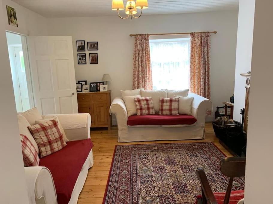 Butler'S Cottage, Letterkenny Bagian luar foto